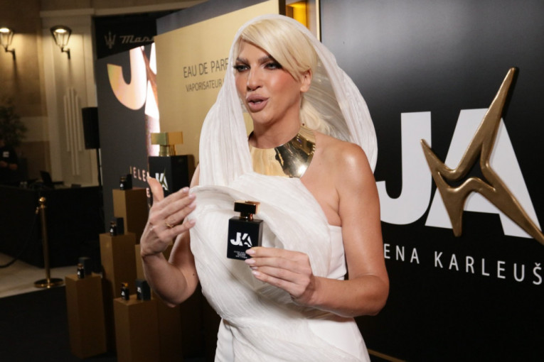 Jelena Karleuša na promociji parfema