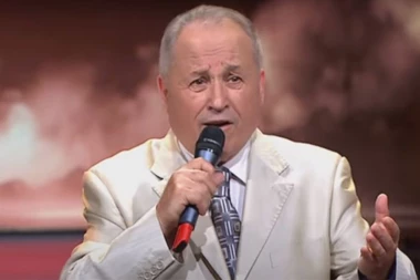 OGLASIO SE RAŠA PAVLOVIĆ! Nakon vesti da je preminuo poručio:  "Javljam se sa onog sveta"!