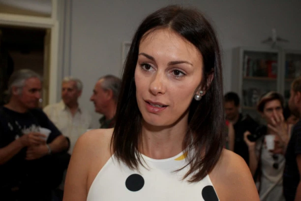 SLOBODU MIĆALOVIĆ SLOMILE VESTI O SMRTNOM SLUČAJU: Glumica prekinula ćutanje rečima koje KIDAJU DUŠU na komade! (FOTO)