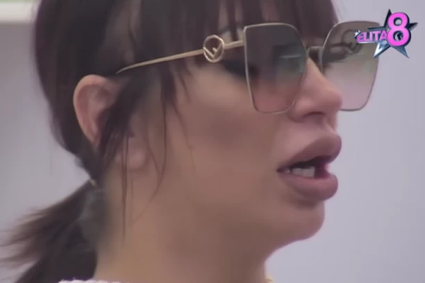 POZLIĆE VAM KADA SAZNATE KOJI DEO TELA JE MILJANA KULIĆ OBRISALA ČARAPOM: Stravične scene na imanju "Elite 9" - u sve UMEŠAN Asmin! (FOTO)