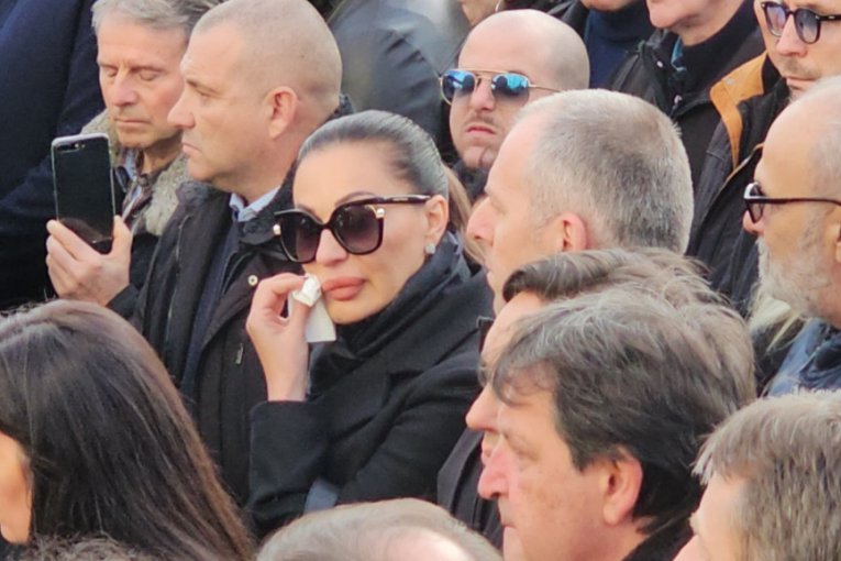 Ceca na Palminoj sahrani