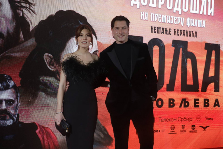 Tamara Dragičević i Petar Benčina na premijeri "Volje sinovljeve"