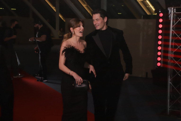 Tamara Dragičević i Petar Benčina na premijeri "Volje sinovljeve"