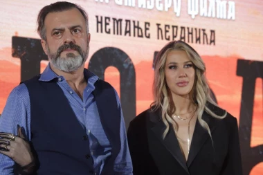 ISIDORA I SERGEJ TRIFUNOVIĆ DOŽIVELI NEPRIJATNOST U CRNOJ GORI: Ona se hitno oglasila! (FOTO)