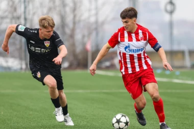 KAKVA BOMBA KOSTOVA: Zvezda izjednačila protiv Štutgarta