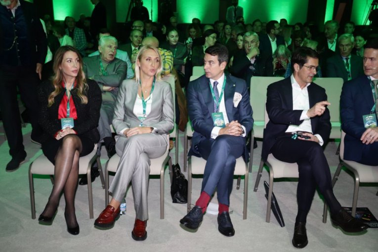 Look Up 2024: Zelena tranzicija i peta industrijska revolucija