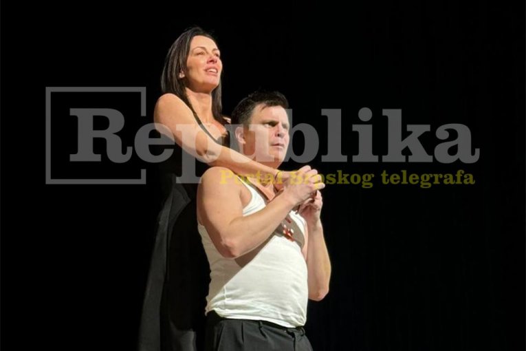 Sloboda Mićalović i Vuk Kostić predstava