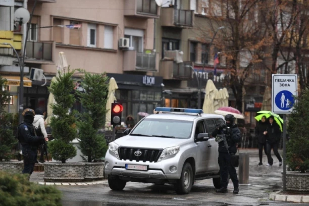 UŽAS U PODUJEVU! Majka pokušala da povredi četvoro svoje dece, najmlađe novorođenče! TUŽILAC GOTOVO ZANEMEO!