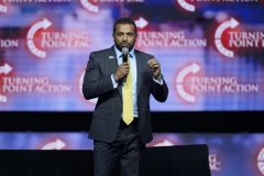 OPTUŽUJU GA DA JE TEŽAK ALKOHOLIČAR! Demokrate traže od direktora FBI da hitno ide na test