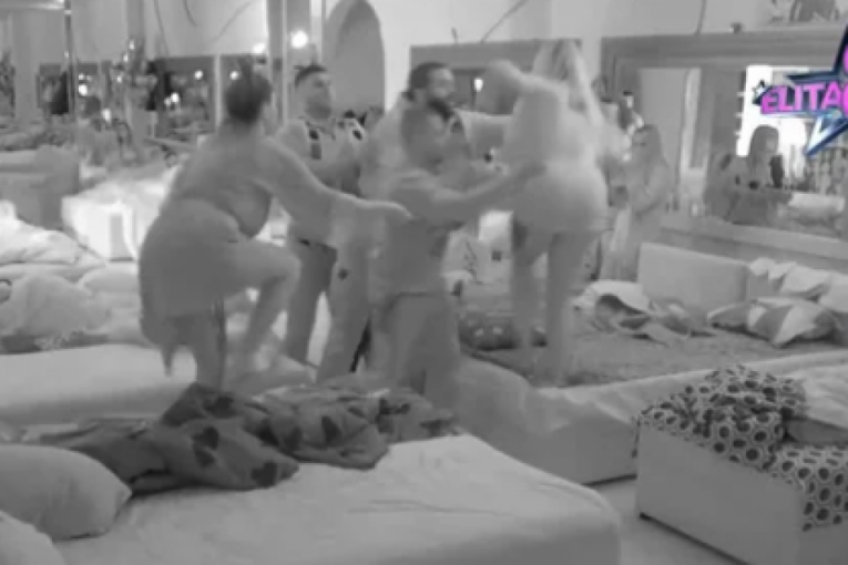 Aneli Ahmić i Matea Stanković