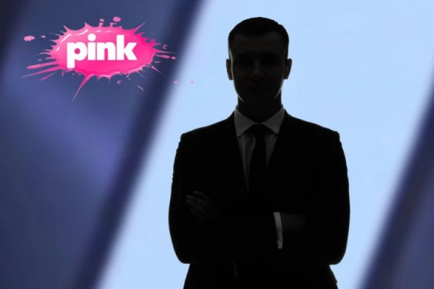 OGLASIO SE VODITELJ PINKA NAKON ŠTO SU GA PRETUKLI! Objavio šok-fotku: Još jedna ludačka priča u mom životu...