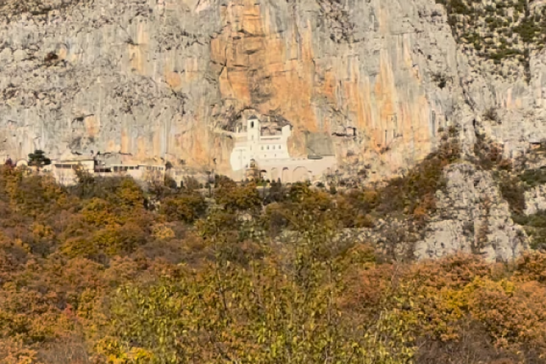 Sloboda posetila Ostrog