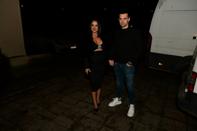 Tijana Em sa dečkom