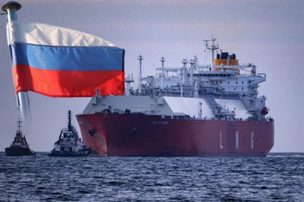 DRAMA U ATLANTIKU! NATO prati ruski tanker, Obalska straža SAD se okomila na njega!