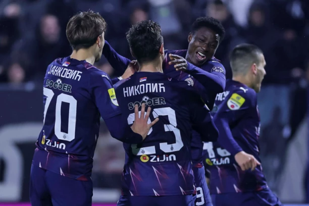 PARTIZAN KRENUO PO PRVU POBEDU NA PRIPREMAMA: Crno-beli napadaju Duklu iz Praga!