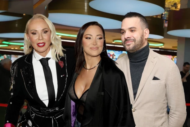 BRENI STIGLA ŠOK-PORUKA OD PRIJE I FILIPA: Ovo su KRILI, saznala se istina o Živojinovićima! (FOTO)