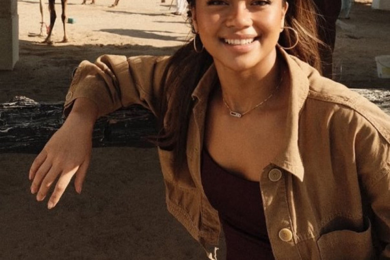 Mlada Filipinka pleni svojim izgledom