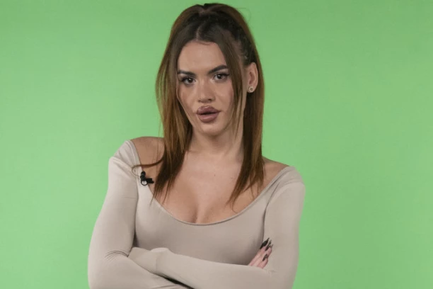 PROCURILE SLIKE NIKOLINE KOVAČEVIĆ: Promenila pol, a sada sve isplivalo na videlo - EVO KAKO JE IZGLEDALA KAO MUŠKO! (FOTO)