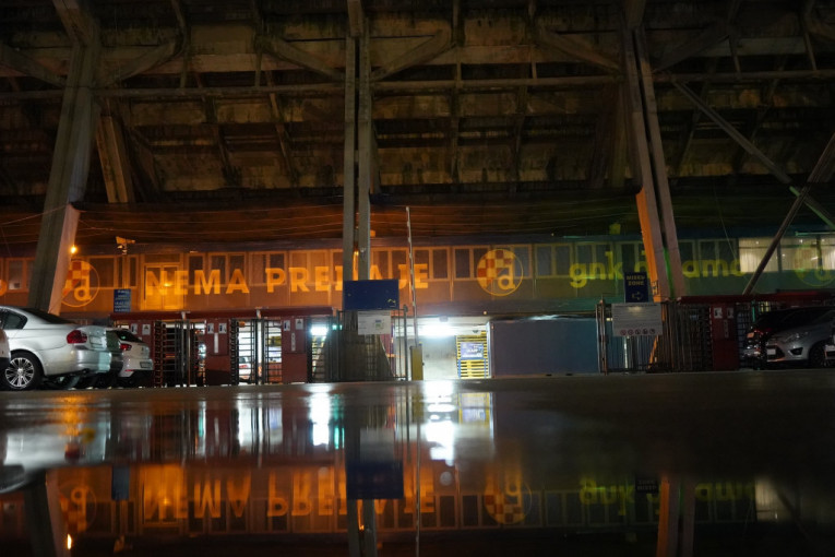 Britanci bi rekli "najružniji stadion u Evropi". Nemci su bili mnogo suroviji nazvavši ga "smetlištem" - stadion "Maksimir"