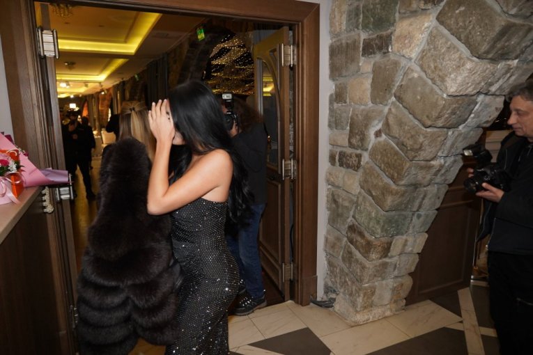 Nina Đogani se krije