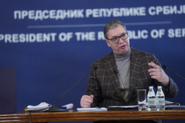 VUČIĆ MATIRAO OPOZICIJU! Osam ključnih tačaka predsednikovog obraćanja: Ovako je raskrinkao političke proteste!