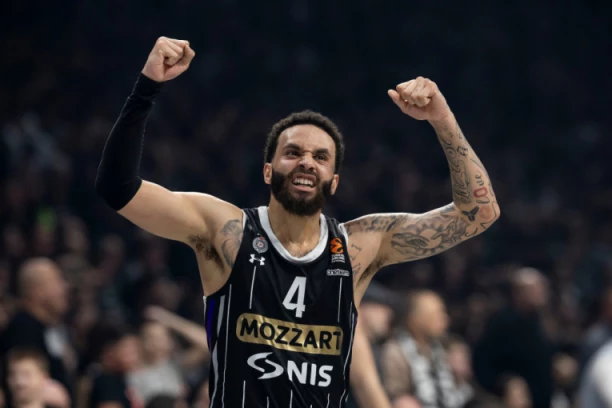 DVEJN VAŠINGTON NA UDARU NAVIJAČA PARTIZANA! Sačekao ga je pravi PAKAO nakon meča sa Bajernom