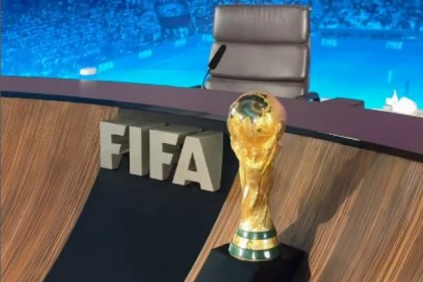 PRIŠTINA ĆE PUĆI OD MUKE: FIFA se izvinila Ukrajini zbog ruskog Krima, ali KOSOVO JE I DALJE SRBIJA (FOTO)