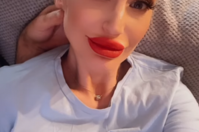 Dušica Jakovljević sa dečkom