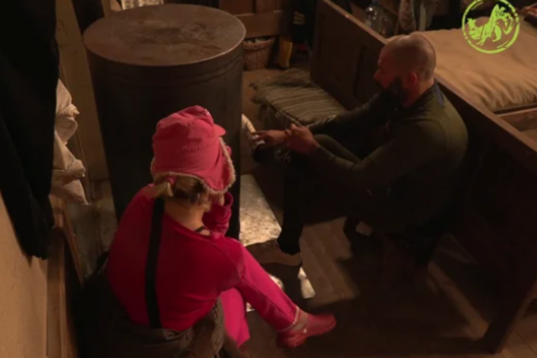 Nikola Lakić Farma 8 Bojana Barbi