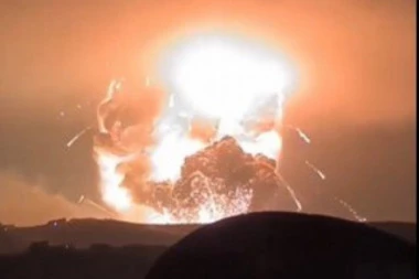 EKSPLOZIJA U RUSKOM GRADU NOĆ PRETVORILA U DAN! Ukrajinci pogodili žilu kucavicu, gore nebo i zemlja (VIDEO)