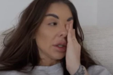 SNIMAK NAŠE NAJPOZNATIJE BLOGERKE LEDI KRV U ŽILAMA! Zbog pokojnih roditelja je u AGONIJI, morala da napusti porodični stan!