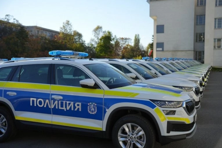 TROJE MRTVIH U STUDENTSKOM DOMU! Devojčica (15) pokušala da pobegne, ali nije uspela: Horor u komšiluku!