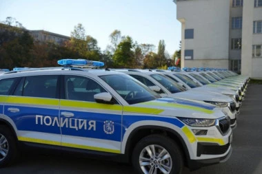 TROJE MRTVIH U STUDENTSKOM DOMU! Devojčica (15) pokušala da pobegne, ali nije uspela: Horor u komšiluku!