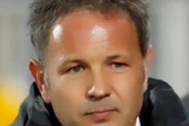 MIHA GAĐAO LJAJIĆA DALJINSKIM: Isplivali detalji sukoba koji je potresao Srbiju