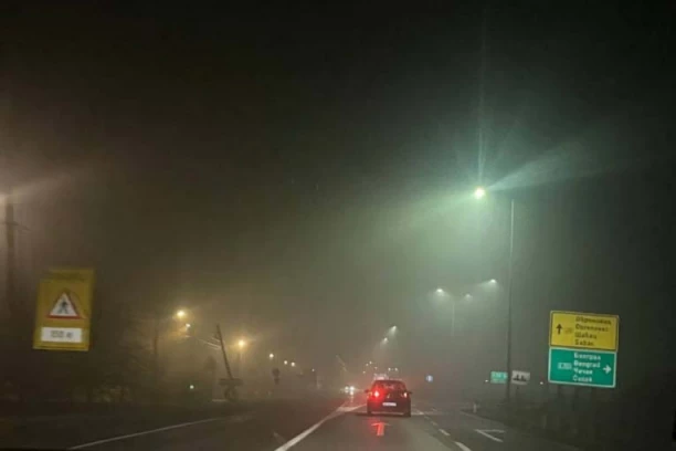 DOBRE VESTI ZA PUTNIČKA VOZILA, MEĐUTIM ZA KAMIONE... Evo kakva je situacija na izlazu iz Srbije!