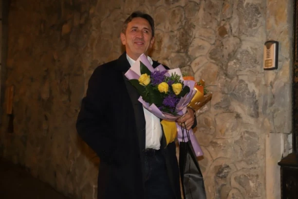 ISPLIVALI DETALJI O STANJU ŽIKE JAKŠIĆA: Njegov prijatelj obelodanio uzrok hospitalizacije - JAVILI SU MI DA...