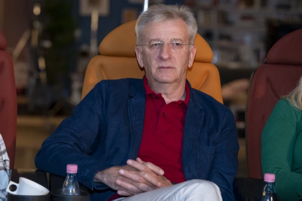 SUPRUGA SE NIJE ODVAJALA OD BRANIMIRA BRSTINE! Potresni detalji - dan pred PENZIJU doživeo infarkt!