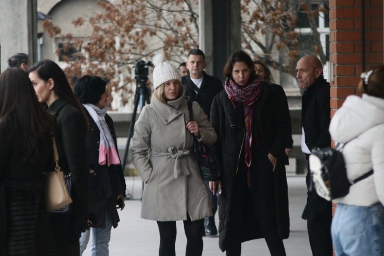 Porodice ubijenih u sudu