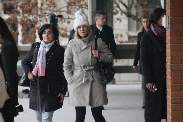 Porodice ubijenih u sudu