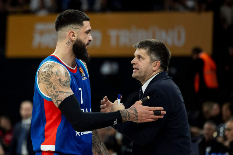 Partizan je nakon velike borbe poklekao u Istanbulu - 77:86