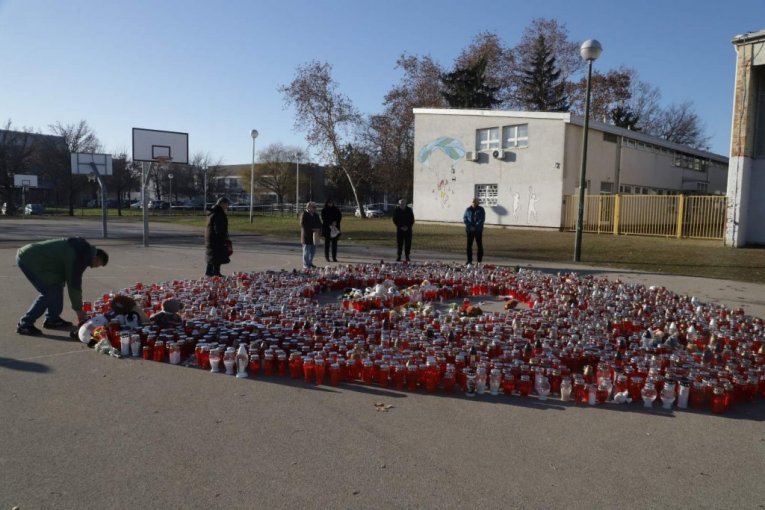 Ubistvo u zagrebačkoj školi