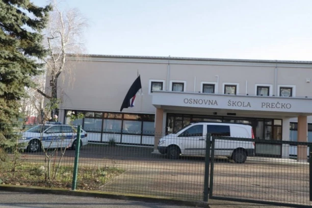 UBICA IZ OSNOVNE ŠKOLE DOVEDEN U SUD U LANCIMA! Nastavlja se suđenje za masakr - javnost isključena zbog straha da se zločin NE PONOVI!