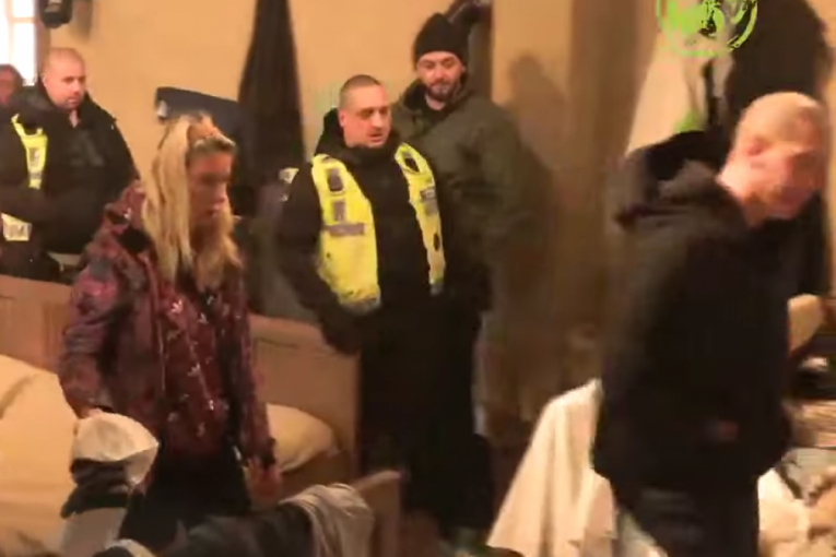 Farma 8 Boža Džons i Elena Petrović svađa