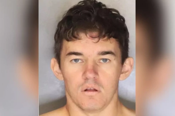 OVO JE OTAC MONSTRUM KOJI JE BEBI ODSEKAO GLAVU! Andrej nakon svađe sa suprugom uzeo NOŽ i počinio stravičan zločin! (FOTO)