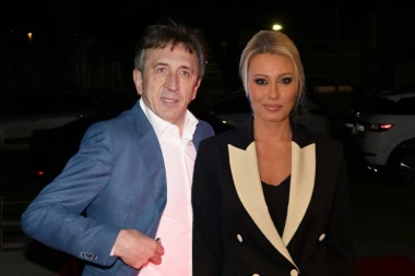 HITNO OBJAVLJENA FOTOGRAFIJA IZ DOMA ŽIKE JAKŠIĆA! Dajana otkrila šta se dešava u njegovoj kući, više ništa ne kriju! (FOTO)