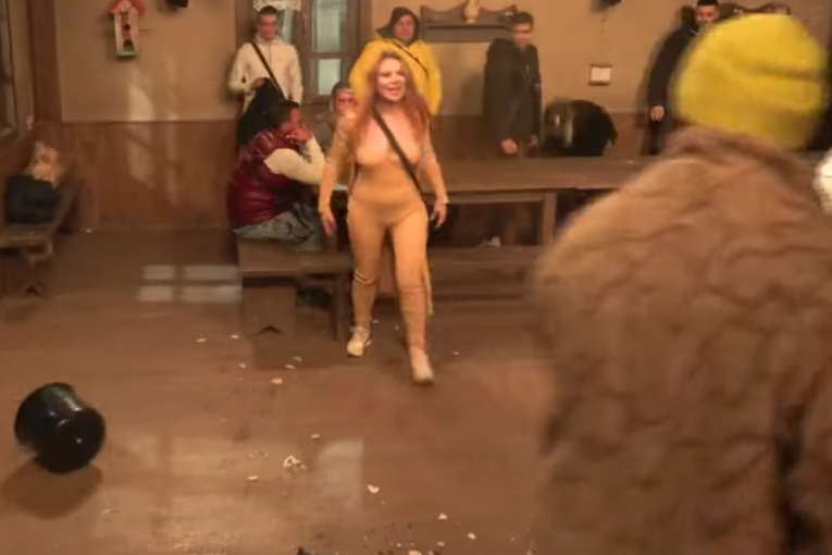 Kristijan Golubović polio Snežu Kušadasi Farma 8