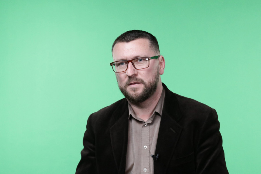 NAJVEĆA KAZNA ZA ASMINA DURDŽIĆA - UČESNIK "ELITE" TOTALNO SAHRANJEN! Maja će mu doći glave, najgore tek sledi!