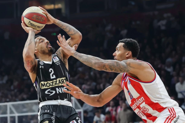 GROBARI VREĐALI CRVENO-BELE, PA ZATRAŽILI OVO OD IGRAČA! Evo šta očekuju na derbiju i kako su na to reagovali košarkaši Partizana! (VIDEO)