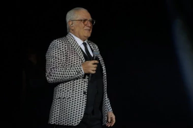 "PLAŠIM SE DA NEĆU DOŽIVETI..." Poslednja želja Željka Samardžića ledi krv u žilama, PORODICA SE NE ODVAJA OD NJEGA! (VIDEO)