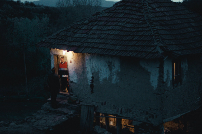 Film "Mudbrick - kult mrtvih"